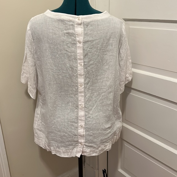 L.L. Bean Tops - L.L. Bean white linen button back shirt. XL